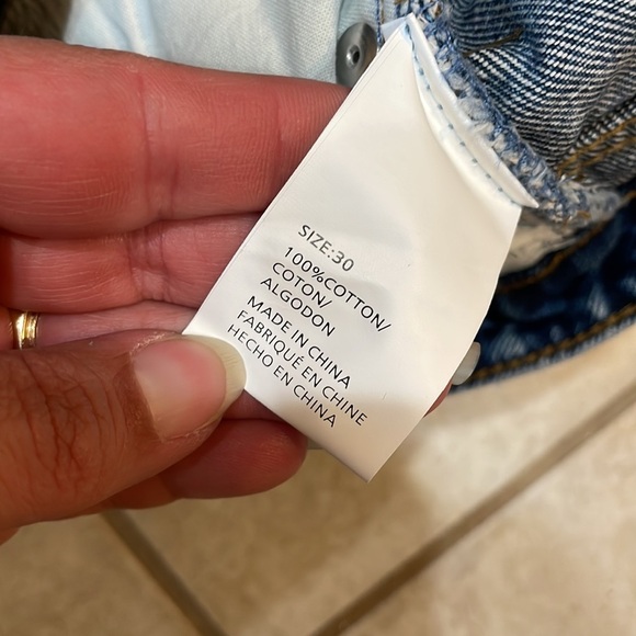 NWT! O’Neill Angus Destroyed Denim Shorts 30 - Picture 8 of 8